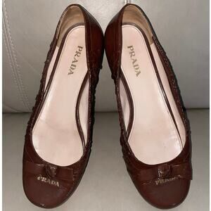 PRADA Mahogany Brown Patent Leather Bow Ballet Flats 39 Size 9 Chocolate - Italy